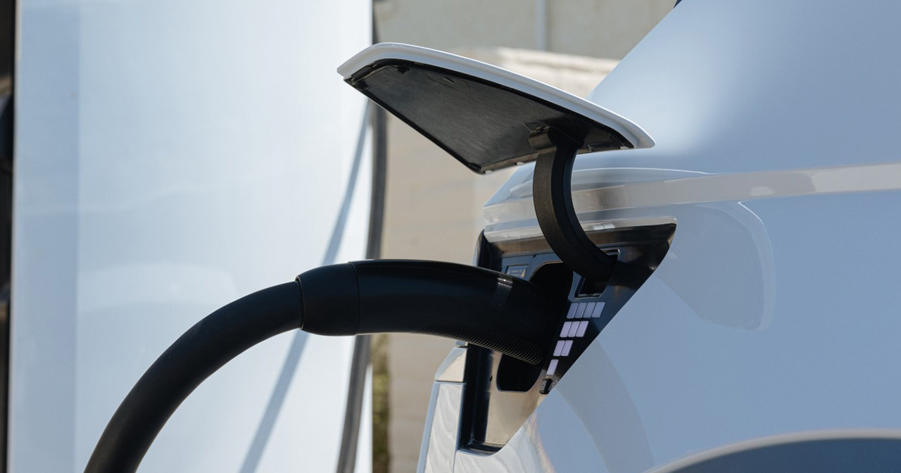Rechargez d’une nouvelle manière : Hyundai Ioniq 5 et NACS Hyundai Ioniq 5 est désormais compatible avec la charge NACS