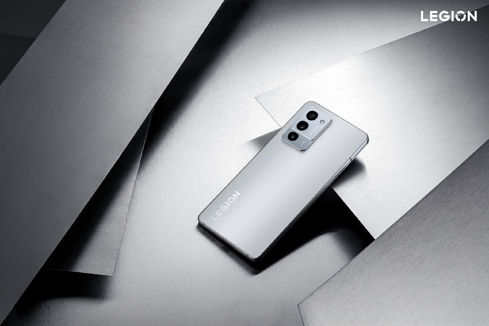 C'est officiel : le smartphone de jeu Lenovo Legion Y70, doté du processeur Snapdragon 8+ Gen 1 et d'une batterie de 5100 mAh, sera dévoilé le 18 août C'est officiel : le smartphone de jeu Lenovo Legion Y70, doté du processeur Snapdragon 8+ Gen 1 et d'une batterie de 5100 mAh, sera dévoilé le 18 août