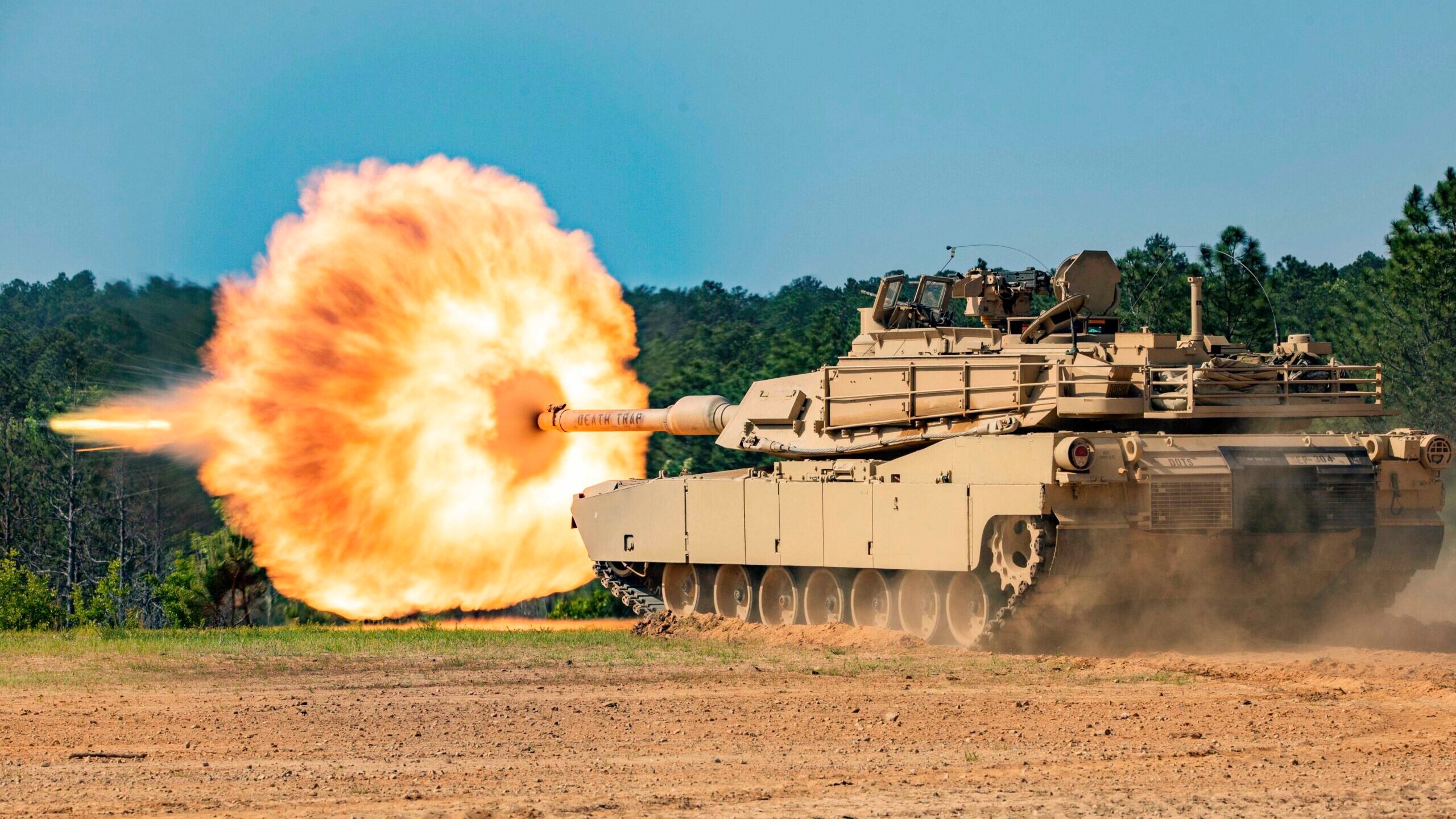 C'est désormais officiel : Les forces armées ukrainiennes ont reçu le premier lot de chars américains M1 Abrams. C'est désormais officiel : Les forces armées ukrainiennes ont reçu le premier lot de chars américains M1 Abrams.