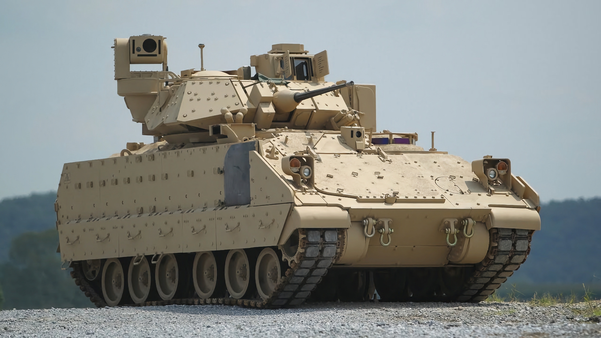 C'est officiel : les États-Unis vont transférer des véhicules de combat d'infanterie M2 Bradley à l'Ukraine. C'est officiel : les États-Unis vont transférer des véhicules de combat d'infanterie M2 Bradley à l'Ukraine.