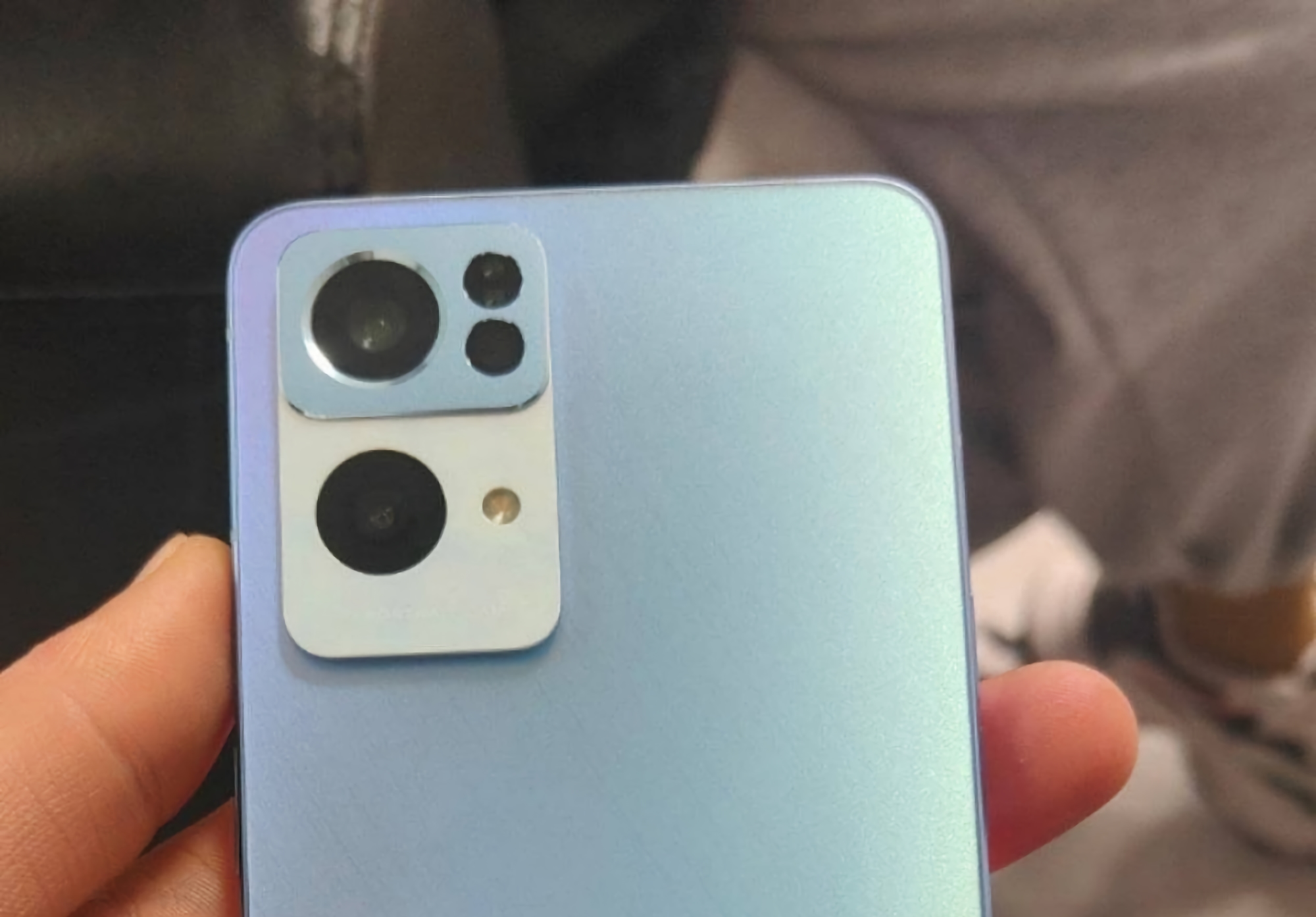 L'OPPO Reno 7 a émergé en photos avec un nouveau design de caméra L'OPPO Reno 7 a émergé en photos avec un nouveau design de caméra
