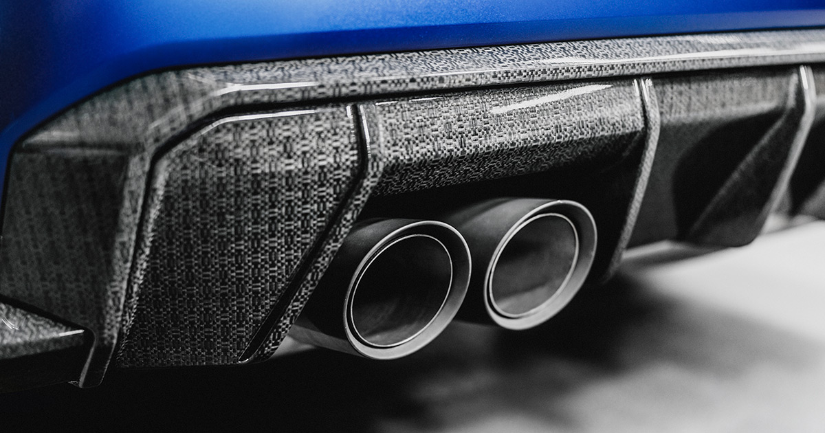 Éco-technologie en action : BMW dévoile le pare-chocs arrière en lin BMW utilise des fibres de lin pour créer le pare-chocs arrière : innovation durable dans l'industrie automobile