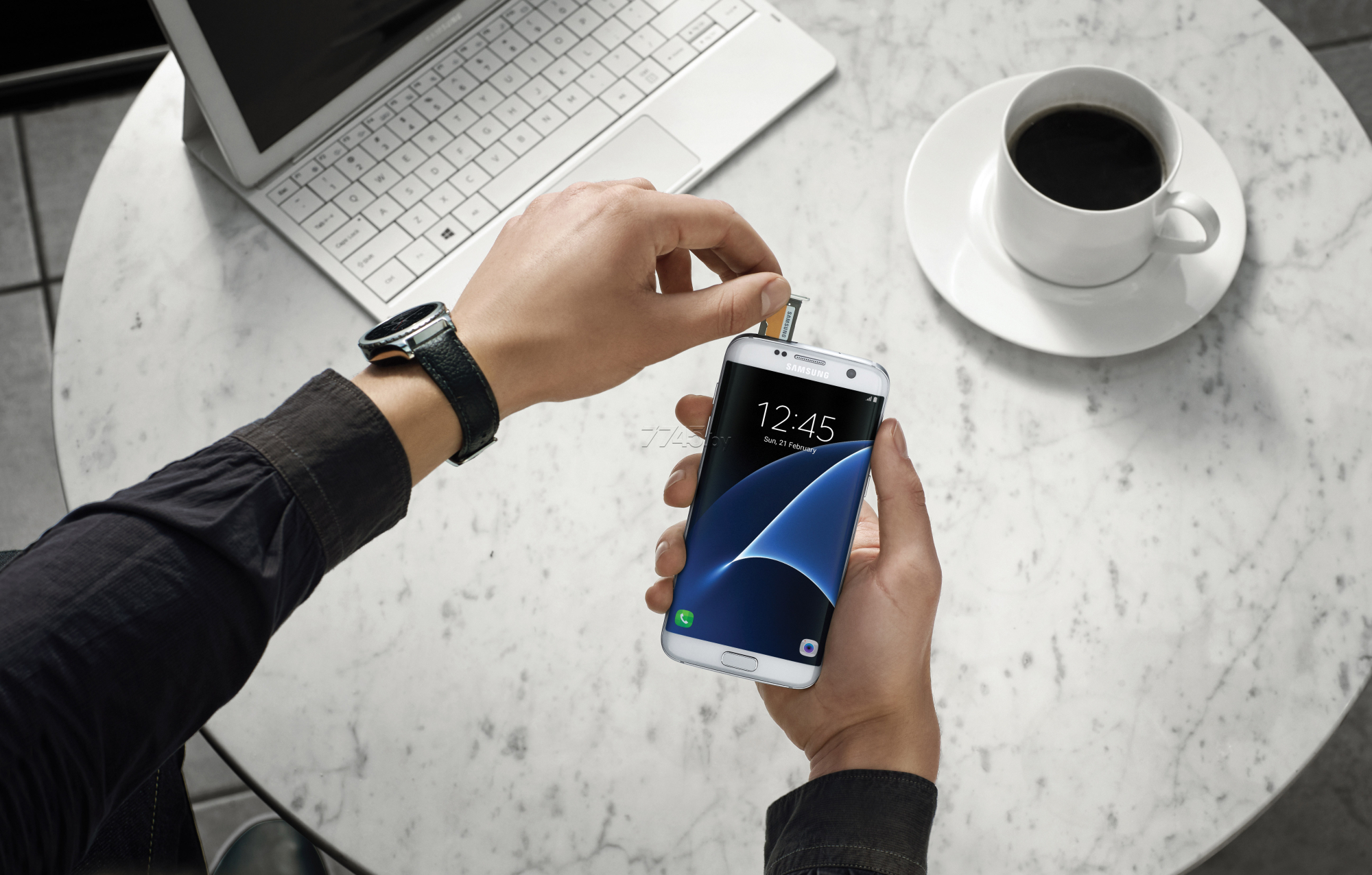Samsung doit payer une amende de 9,8 millions de dollars pour la publicité mensongère de 7( !) de ses smartphones Samsung doit payer une amende de 9,8 millions de dollars pour la publicité mensongère de 7( !) de ses smartphones