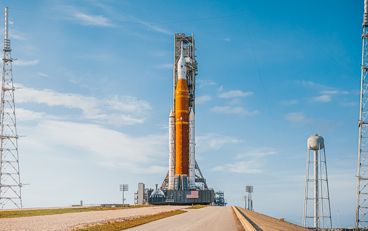 Dépassement de budget catastrophique : la NASA paiera 13,1 milliards de dollars au lieu de 7 milliards pour les moteurs de la fusée SLS et les boosters du programme lunaire Artemis Dépassement de budget catastrophique : la NASA paiera 13,1 milliards de dollars au lieu de 7 milliards pour les moteurs de la fusée SLS et les boosters du programme lunaire Artemis