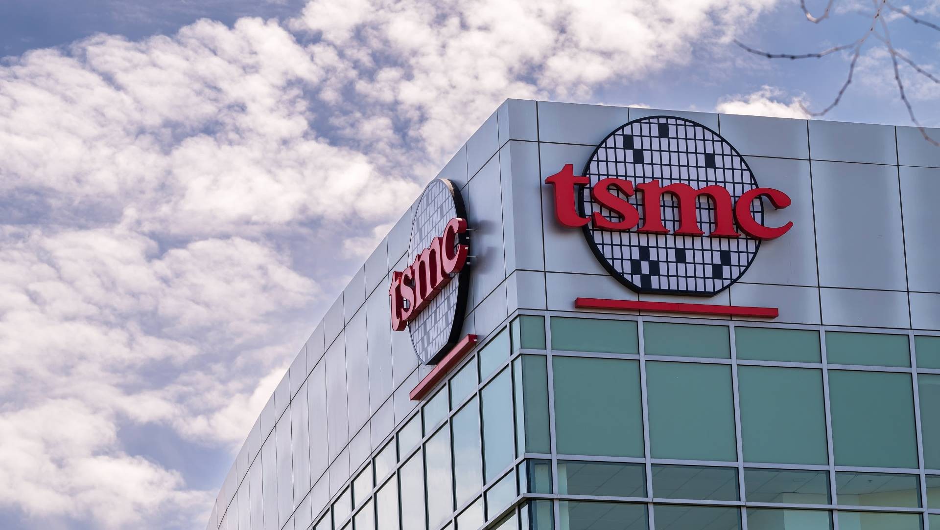 Les politiques de Trump pourraient amener TSMC à reconsidérer ses projets de lancement d'usines aux États-Unis Les politiques de Trump pourraient amener TSMC à reconsidérer ses projets de lancement d'usines aux États-Unis