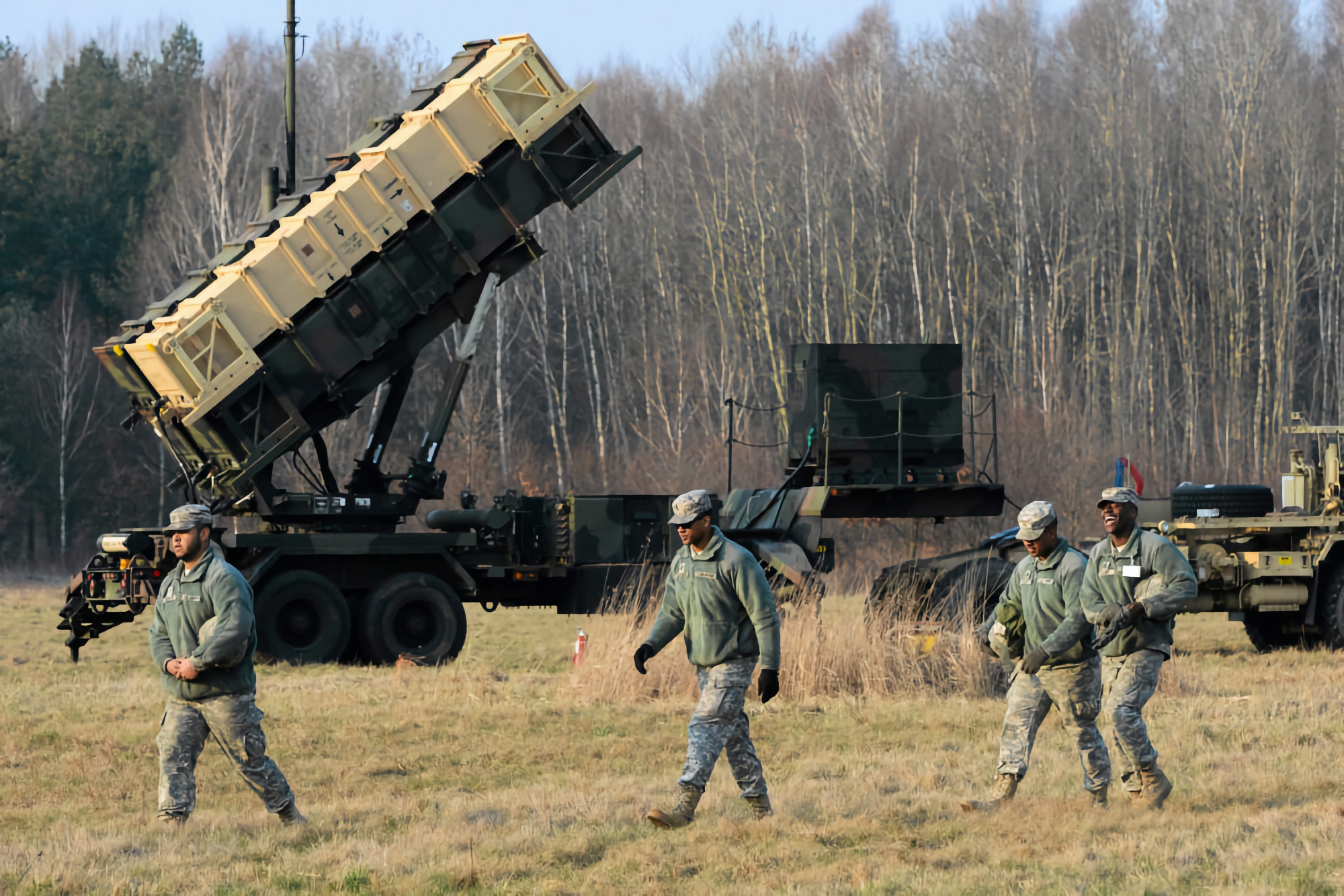 Les États-Unis annoncent un nouveau programme d'aide militaire à l'Ukraine : missiles pour SAM Patriot, munitions pour HIMARS, lance-grenades AT-4 et SAM Avenger. Les États-Unis annoncent un nouveau programme d'aide militaire à l'Ukraine : missiles pour SAM Patriot, munitions pour HIMARS, lance-grenades AT-4 et SAM Avenger.