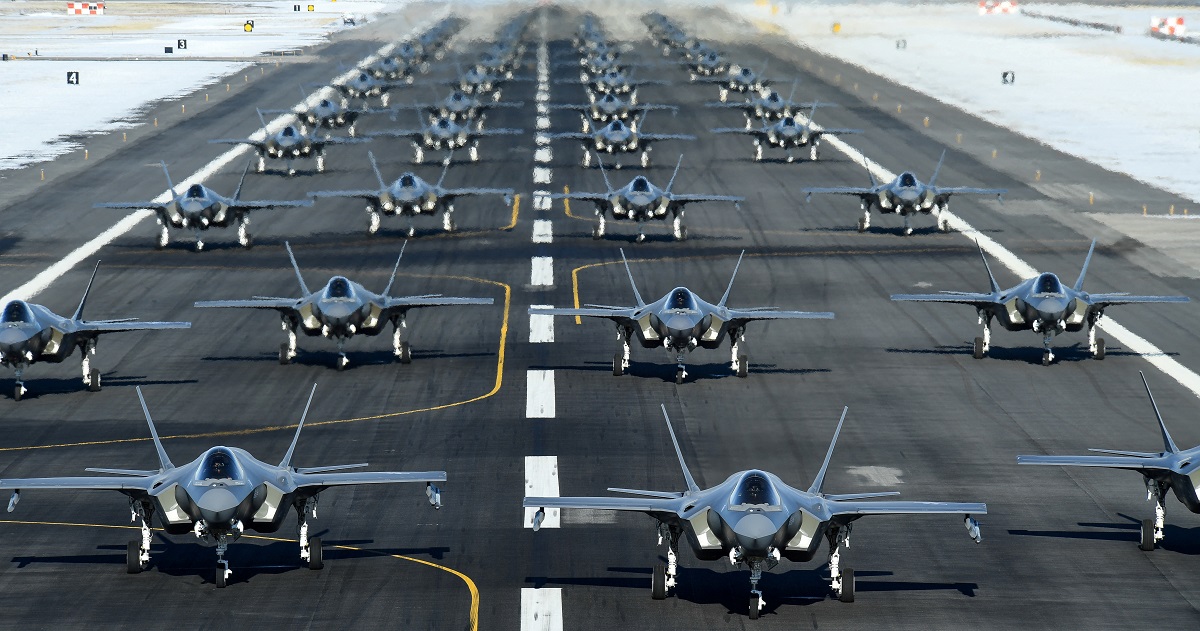 Le Pentagone va interrompre les livraisons de chasseurs F-35 TR-3 modernisés en raison de problèmes logiciels Le Pentagone va interrompre les livraisons de chasseurs F-35 TR-3 modernisés en raison de problèmes logiciels