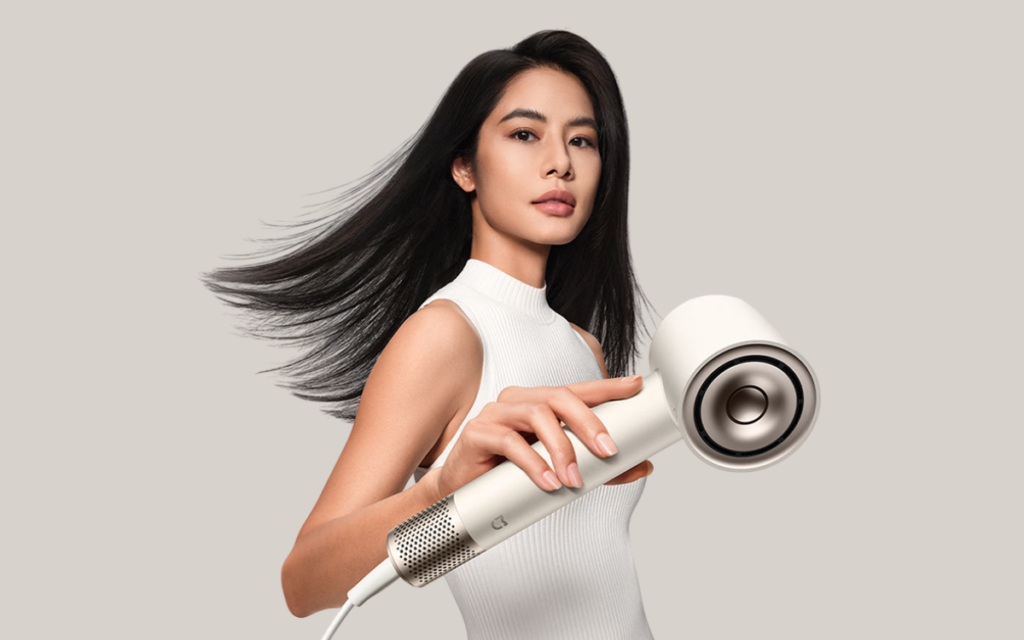 Les ions d'eau au service de la beauté : Xiaomi annonce un sèche-cheveux perfectionné Xiaomi présente une innovation : un sèche-cheveux à ions d'eau pour le soin des cheveux