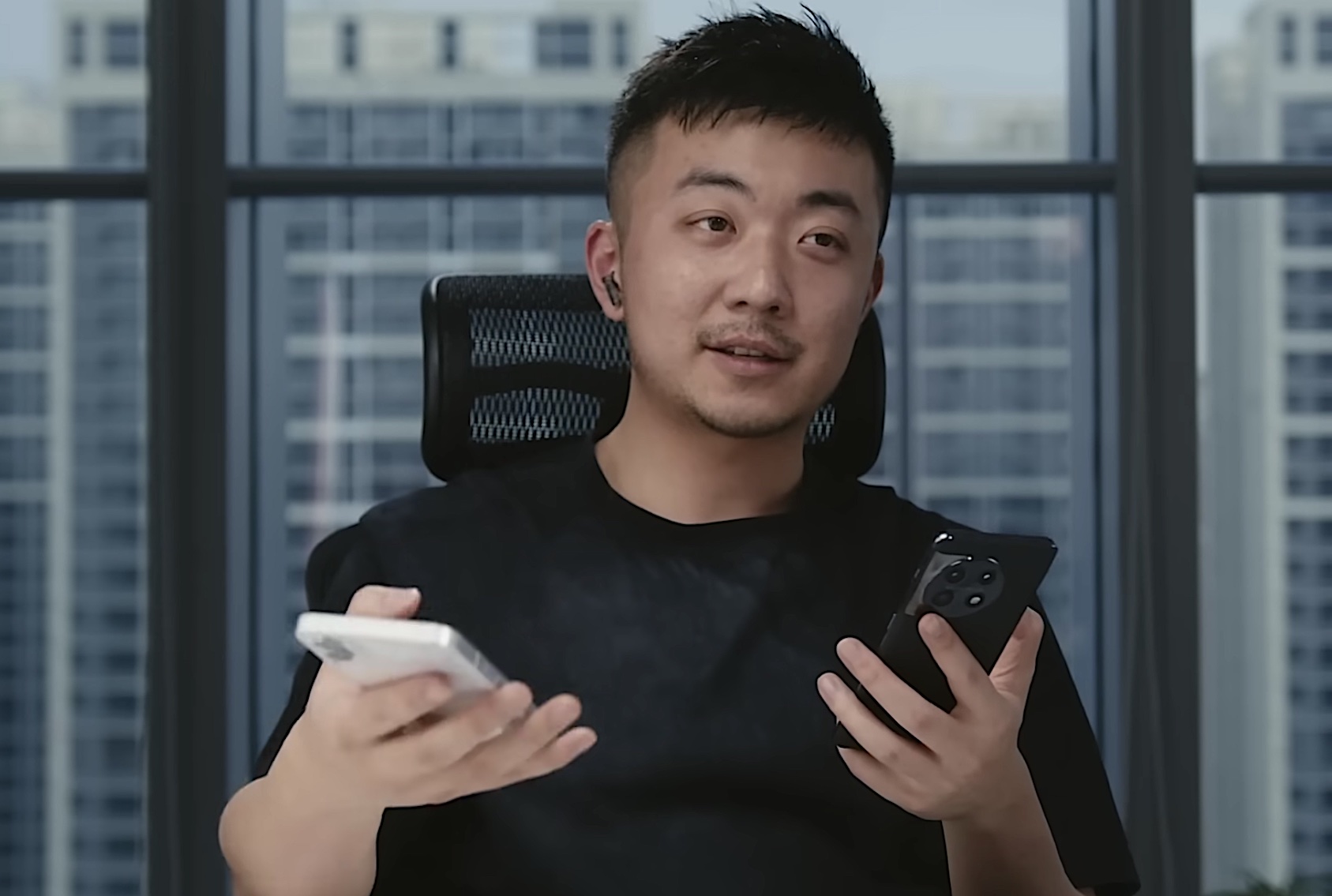 "Un design premium, mais sans identité" : Carl Pei, ancien PDG de OnePlus, évalue le fleuron OnePlus 11. "Un design premium, mais sans identité" : Carl Pei, ancien PDG de OnePlus, évalue le fleuron OnePlus 11.