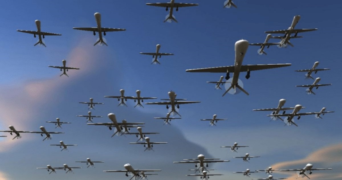 Les États-Unis veulent créer des dizaines de milliers de drones pour supprimer les systèmes de défense aérienne ennemis, mais il y a deux problèmes : le prix et la portée. Les États-Unis veulent créer des dizaines de milliers de drones pour supprimer les systèmes de défense aérienne ennemis, mais il y a deux problèmes : le prix et la portée.