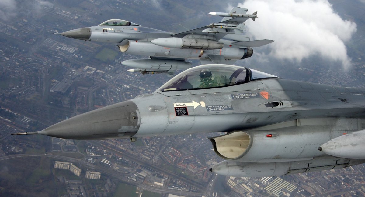 F-16 danois : améliorations technologiques et innovations en action Le grand prisonnier : Comment le Danemark a transformé les F-16 en une force aérienne redoutable