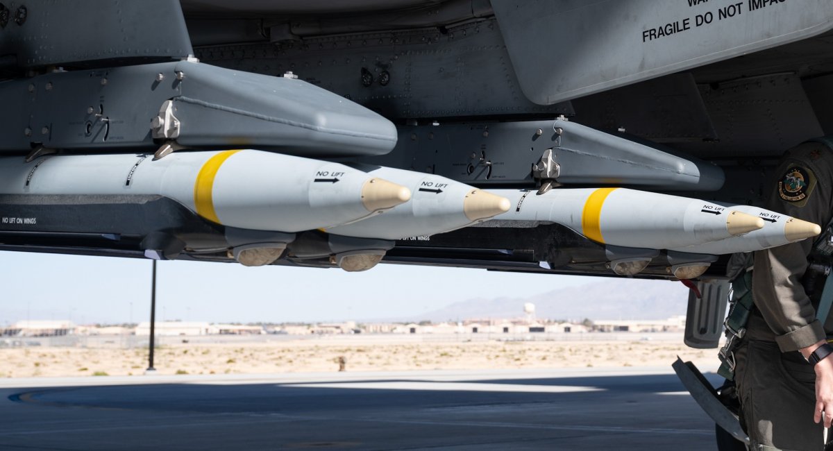 Les États-Unis achètent des bombes guidées de précision GBU-39 SDB pour l'Ukraine pour un montant de 6,9 milliards de dollars Les États-Unis achètent des bombes guidées de précision GBU-39 SDB pour l'Ukraine pour un montant de 6,9 milliards de dollars