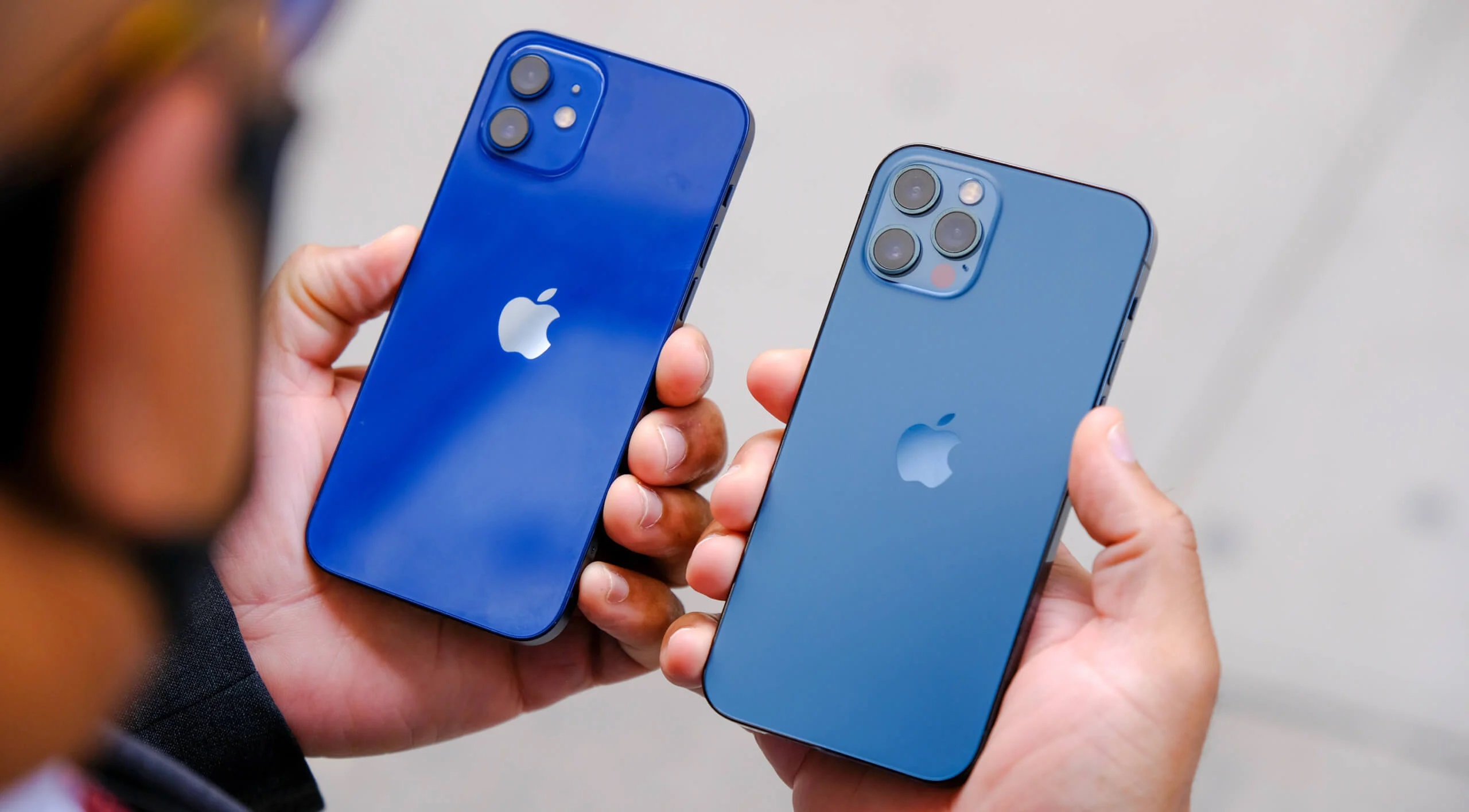 Apple admet un grave défaut sur l'iPhone 12 et l'iPhone 12 Pro et promet de réparer les smartphones gratuitement Apple admet un grave défaut sur l'iPhone 12 et l'iPhone 12 Pro et promet de réparer les smartphones gratuitement