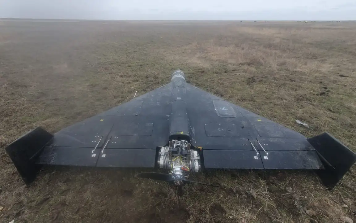 Le drone kamikaze russe Shahed-136 s'écrase au Kazakhstan Le drone kamikaze russe Shahed-136 s'écrase au Kazakhstan