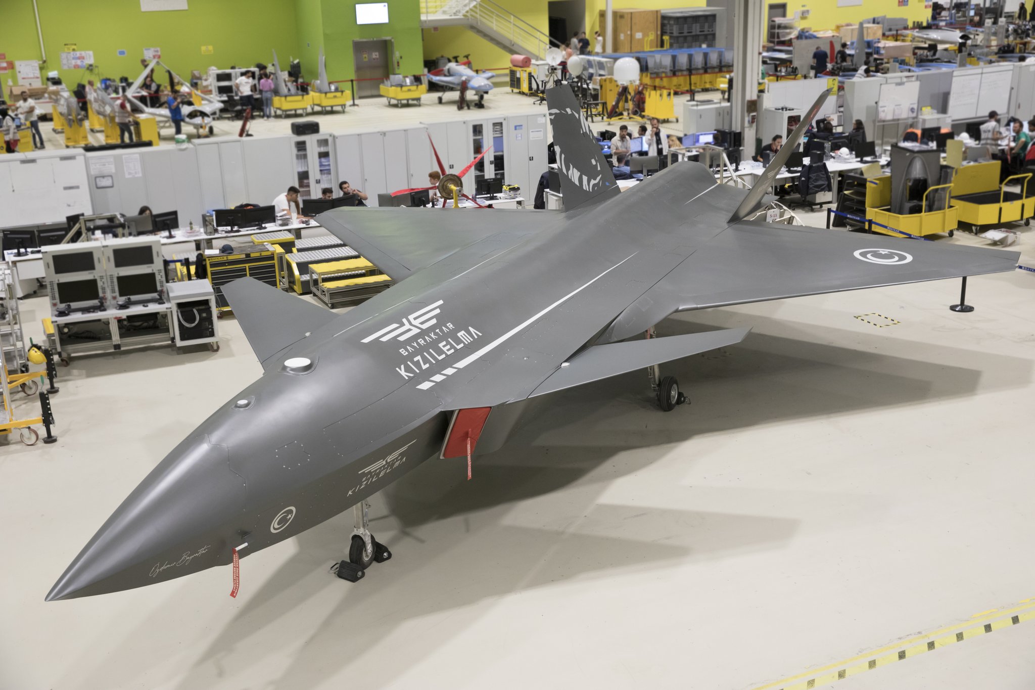 Comment le Bayraktar Kizilelma change les règles du jeu : Analyse des capacités du dernier drone Le drone d'attaque à réaction Bayraktar Kizilelma : Perspectives d'utilisation au combat