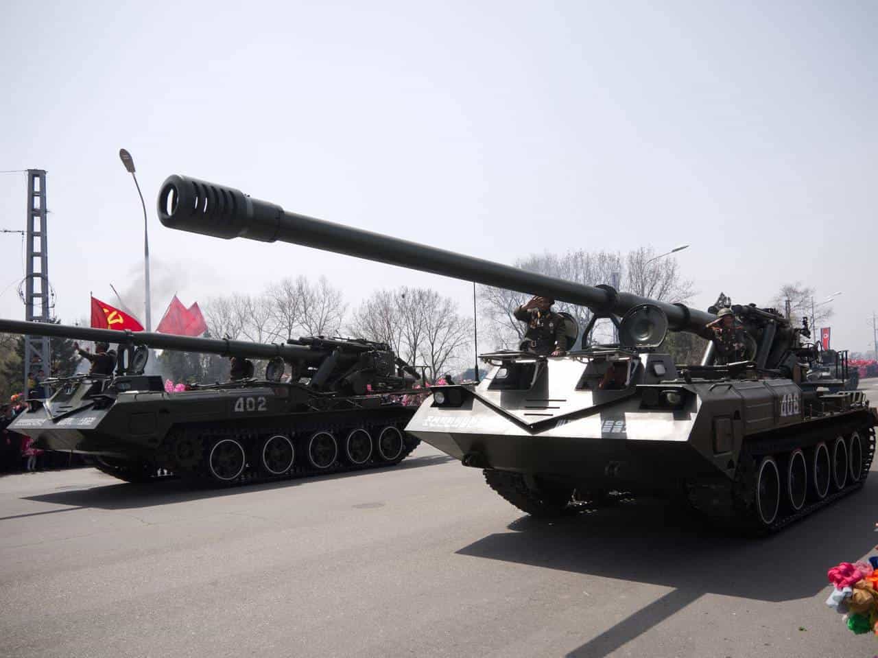 'Koksan' montre sa puissance : ce que l'on sait sur le nouveau modèle d'artillerie de la Corée du Nord après la parade Apparence des géants d'artillerie de 170mm 'Koksan' lors de la parade en RPDC suscite l'intérêt des experts