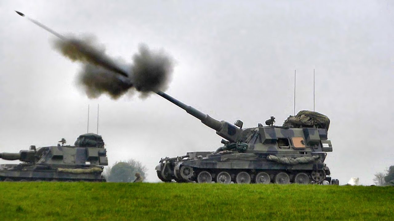 Le Royaume-Uni va envoyer 30 obusiers automoteurs AS-90 à l'Ukraine ainsi que des chars Challenger 2. Le Royaume-Uni va envoyer 30 obusiers automoteurs AS-90 à l'Ukraine ainsi que des chars Challenger 2.