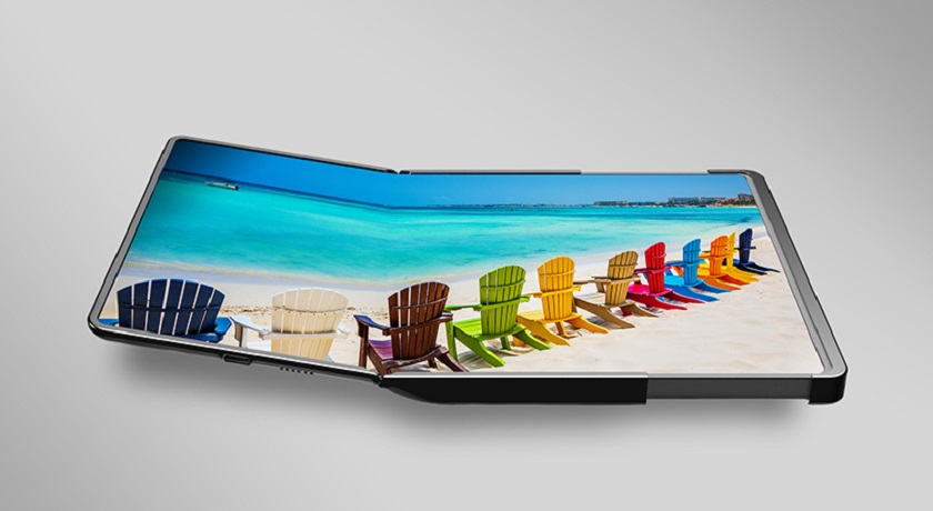 Samsung Display a présenté le panneau OLED Flex Hybrid, qui peut être plié et étiré. Samsung Display a présenté le panneau OLED Flex Hybrid, qui peut être plié et étiré.