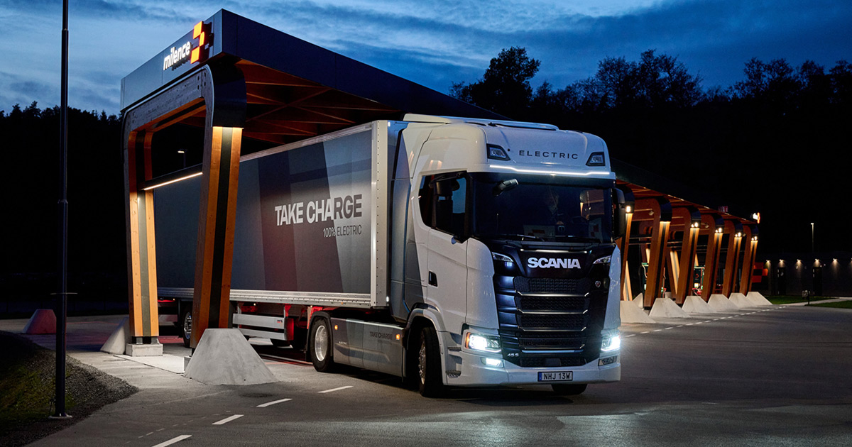 Ecomobilité en action : détails du premier camion électrique de Scania Camion électrique de Scania : une révolution dans le monde du transport