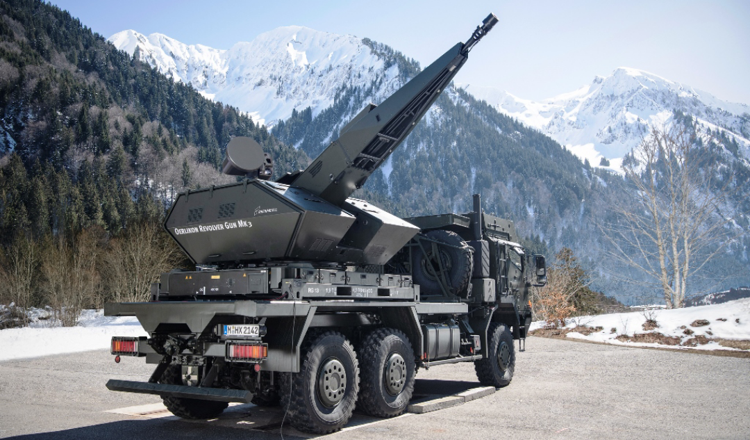 Un pays européen non identifié a commandé des centaines de milliers de munitions AHEAD pour le système de défense aérienne Skynex.