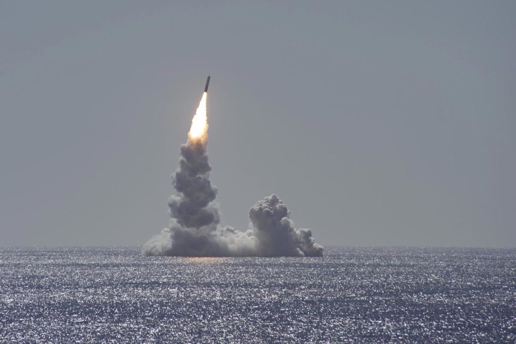 Les États-Unis ont alloué 2 milliards de dollars à la création d'une nouvelle ogive nucléaire. Les États-Unis ont alloué 2 milliards de dollars à la création d'une nouvelle ogive nucléaire.