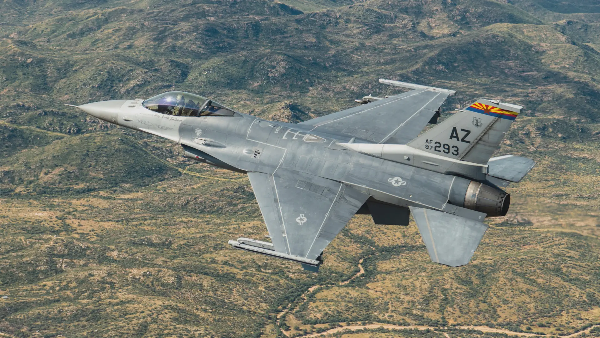 Les pilotes ukrainiens de MiG-29 et de Su-27 testés sur un simulateur de F-16 - la formation sur de vrais chasseurs pourrait prendre quatre mois au lieu d'un an et demi Les pilotes ukrainiens de MiG-29 et de Su-27 testés sur un simulateur de F-16 - la formation sur de vrais chasseurs pourrait prendre quatre mois au lieu d'un an et demi