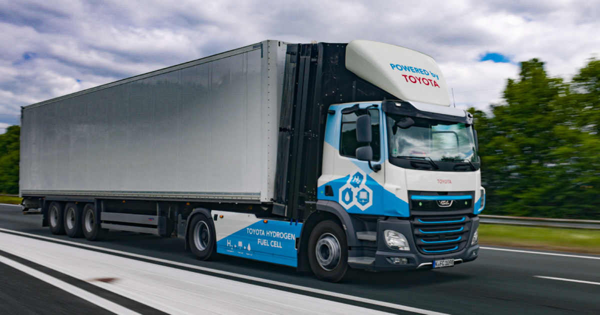 VDL et Toyota développent conjointement l'avenir du transport de fret alimenté à l'hydrogène Une nouvelle ère de camions : VDL adopte les piles à hydrogène de Toyota