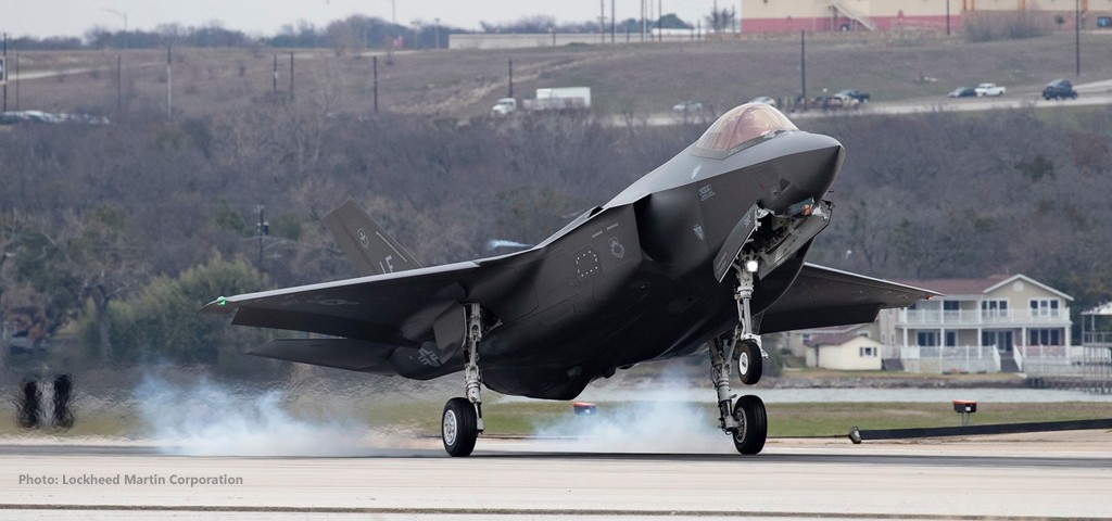 Lockheed Martin et Patria conviennent d'assembler le fuselage avant de l'avion de combat de cinquième génération F-35 en Finlande Lockheed Martin et Patria conviennent d'assembler le fuselage avant de l'avion de combat de cinquième génération F-35 en Finlande