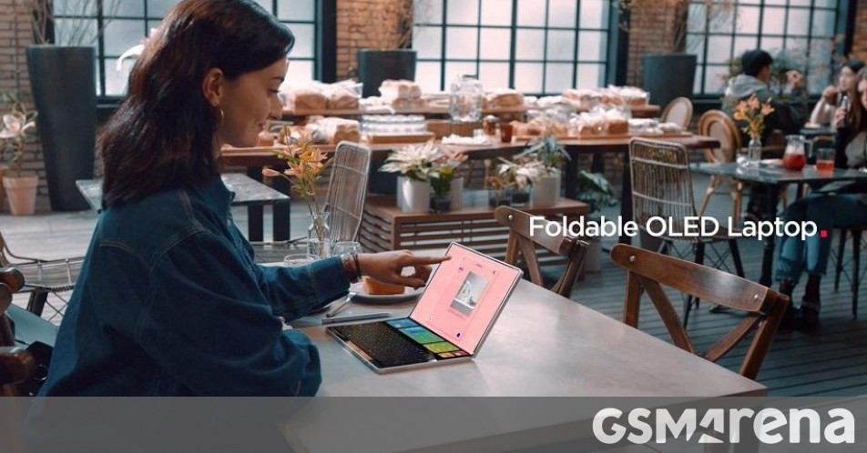 Rapport : LG construit un écran OLED pliable pour un ordinateur portable HP et peut-être aussi un Apple MacBook Rapport : LG construit un écran OLED pliable pour un ordinateur portable HP et peut-être aussi un Apple MacBook