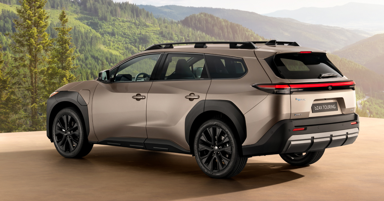 Toyota bZ4X Touring 2025 - Vue de profil