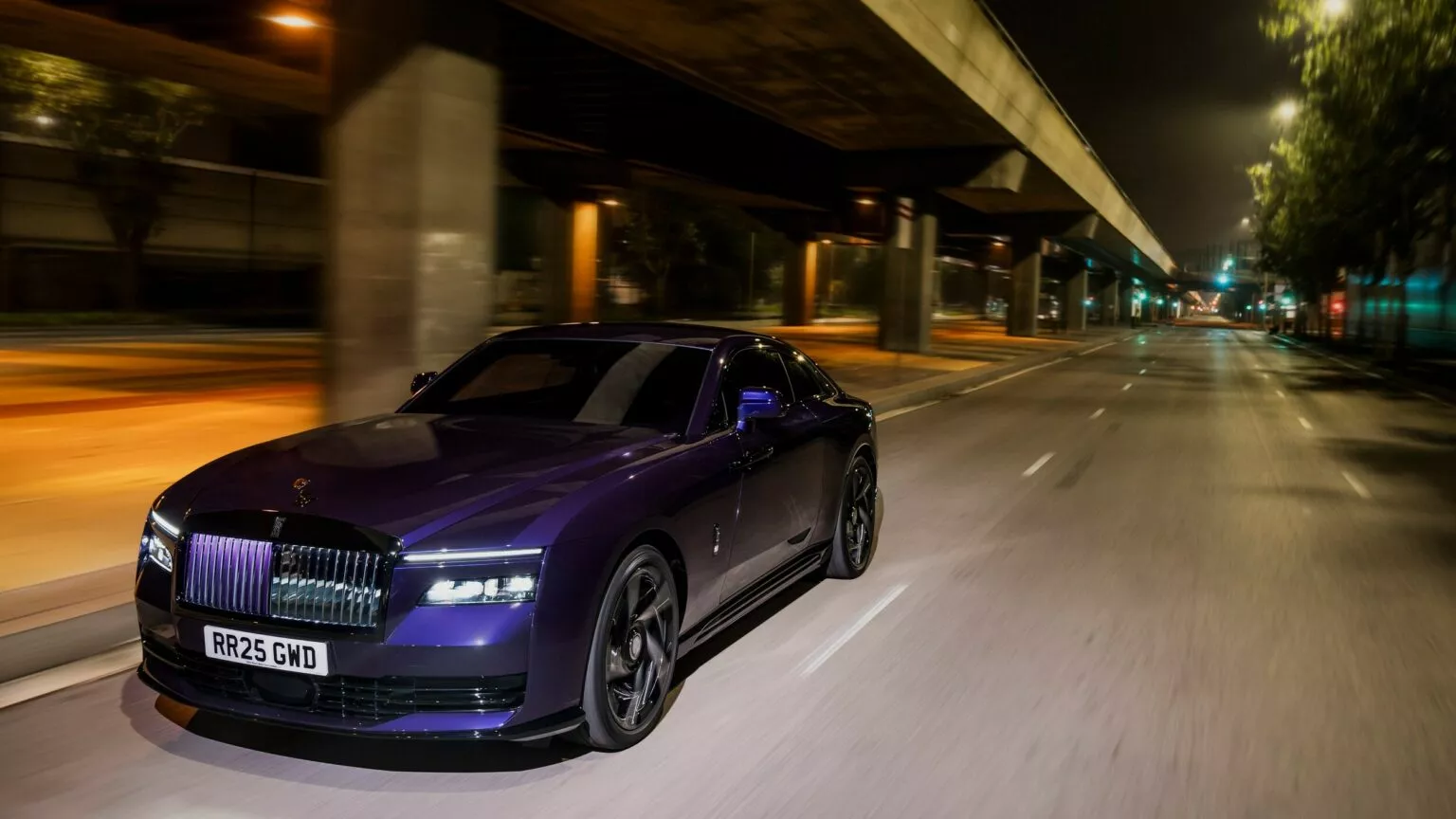 2025 Rolls-Royce Spectre Black Badge Vue arrière 2025 Rolls-Royce Spectre Black Badge Vue arrière