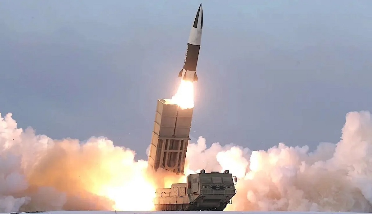 Reuters : près de la moitié des missiles KN-23 de la Corée du Nord tirés par la Russie sur l'Ukraine ont manqué leur cible et explosé en vol Reuters : près de la moitié des missiles KN-23 de la Corée du Nord tirés par la Russie sur l'Ukraine ont manqué leur cible et explosé en vol