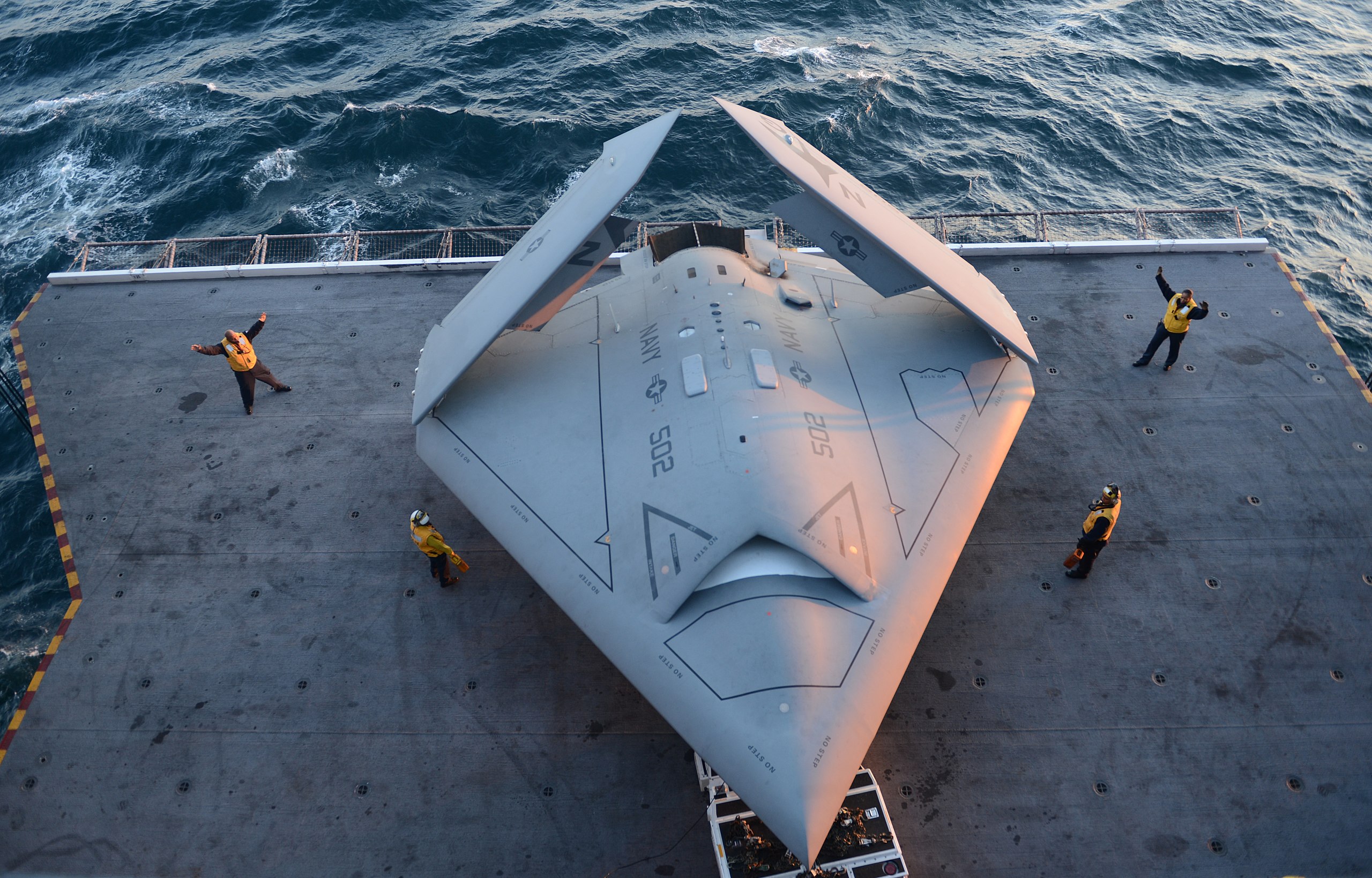 Un mystérieux drone furtif similaire au Northrop Grumman X-47B a été repéré en Chine. Il existe trois versions de ce qu'il pourrait être.-9