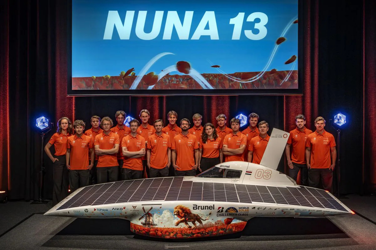 Équipe solaire Brunel et leur véhicule Nuna 13