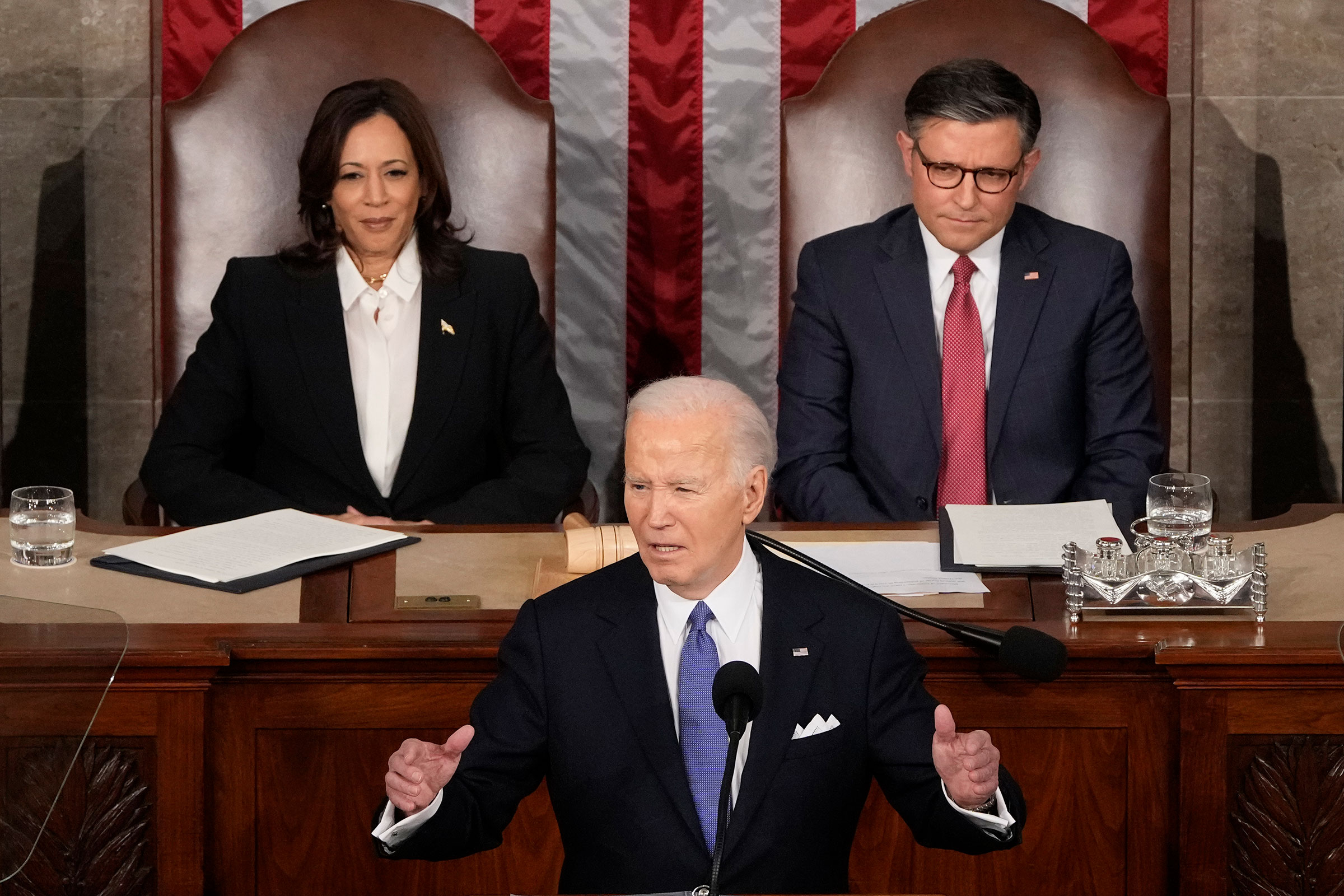 Joe Biden a demandé au Congrès américain d'interdire les intelligences artificielles qui se font passer pour des humains. Joe Biden a demandé au Congrès américain d'interdire les intelligences artificielles qui se font passer pour des humains.