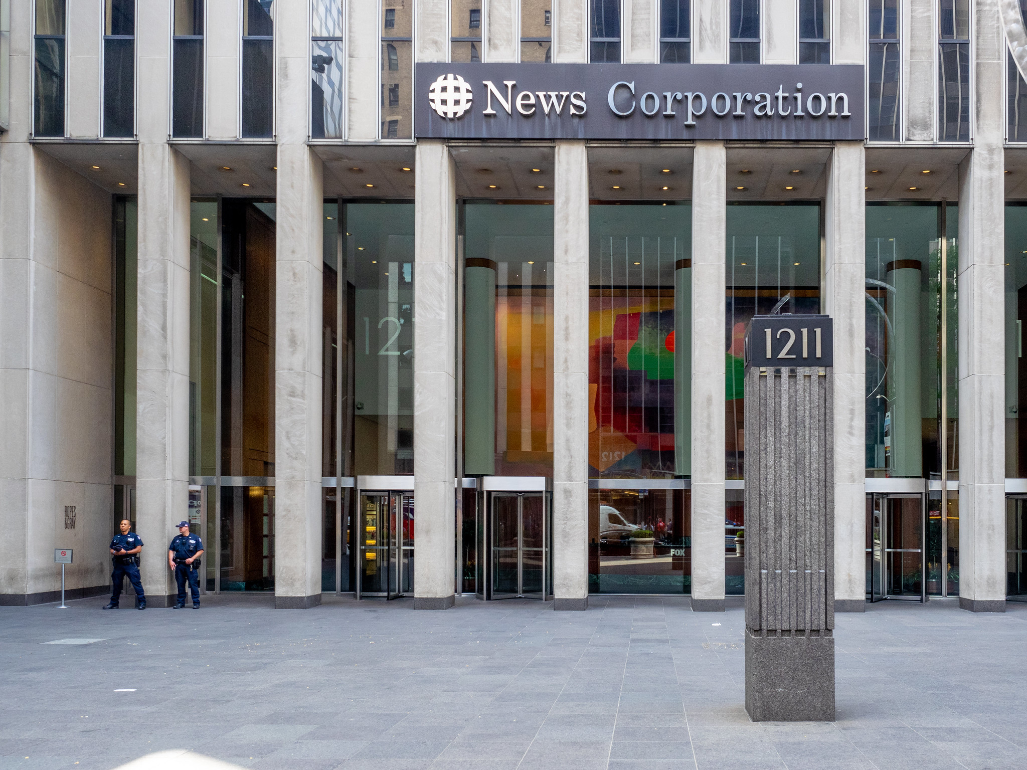 News Corp est en pourparlers pour que l'IA ait accès à son contenu
