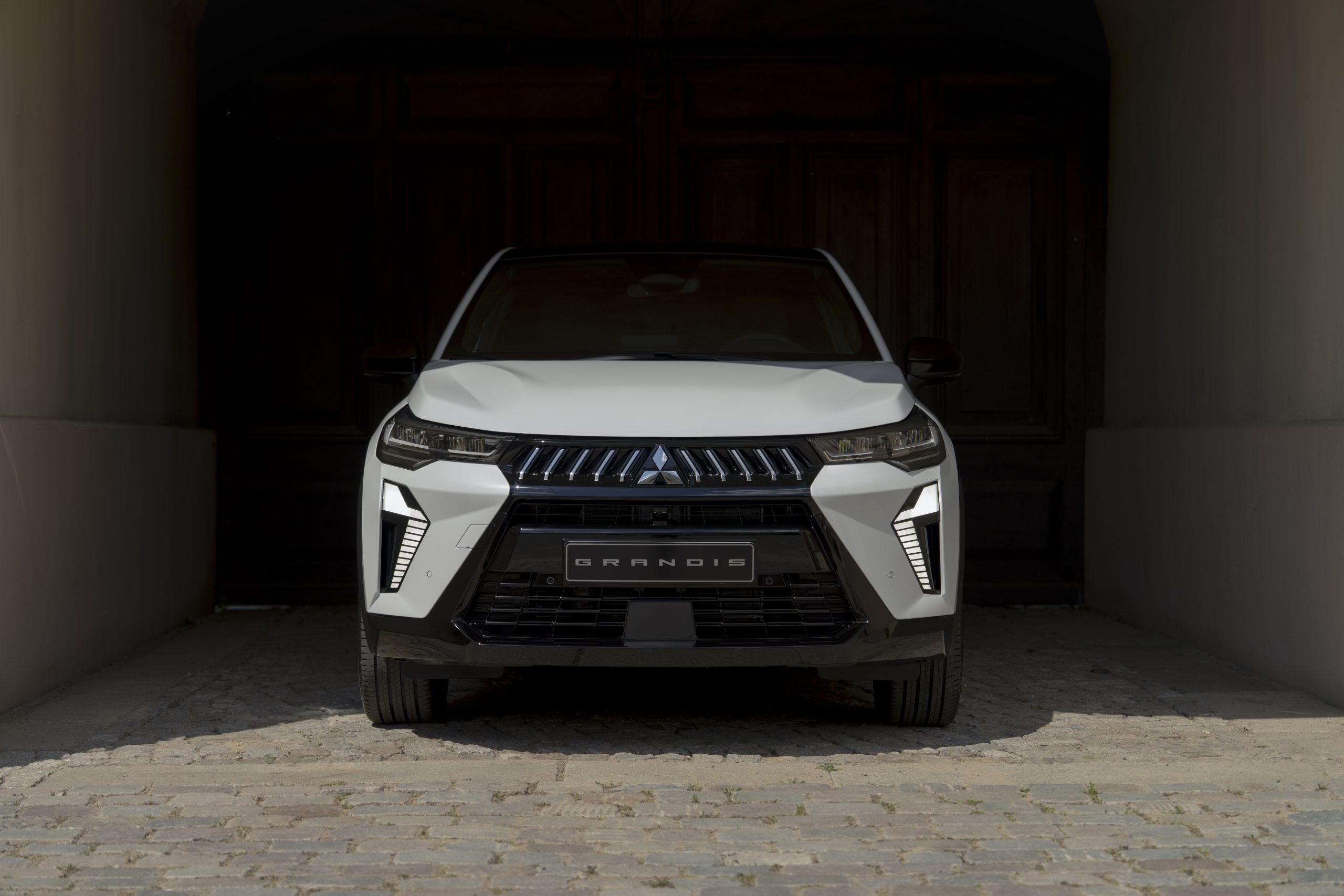 Nouveau Mitsubishi Grandis 1