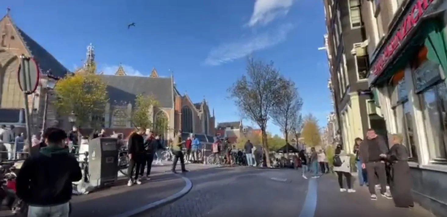 Où est le jeu et où est la réalité ? Dans Call of Duty Modern Warfare II, les joueurs ont été choqués par une réplique exacte d'Amsterdam dans l'une des missions-3