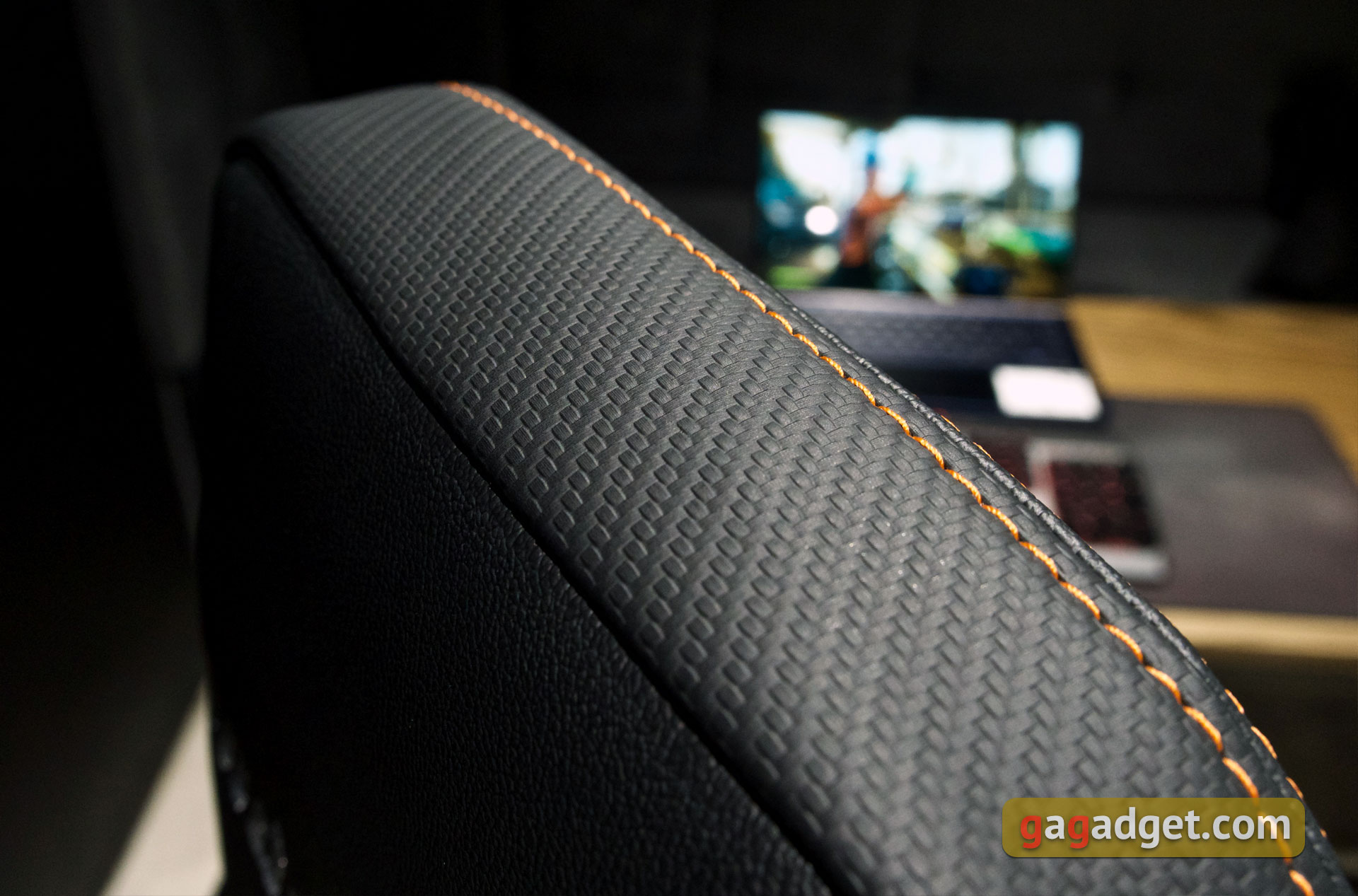 Trône pour le jeu : un examen du Anda Seat Kaiser 3 XL-11 Trône pour le jeu : un examen du Anda Seat Kaiser 3 XL-11