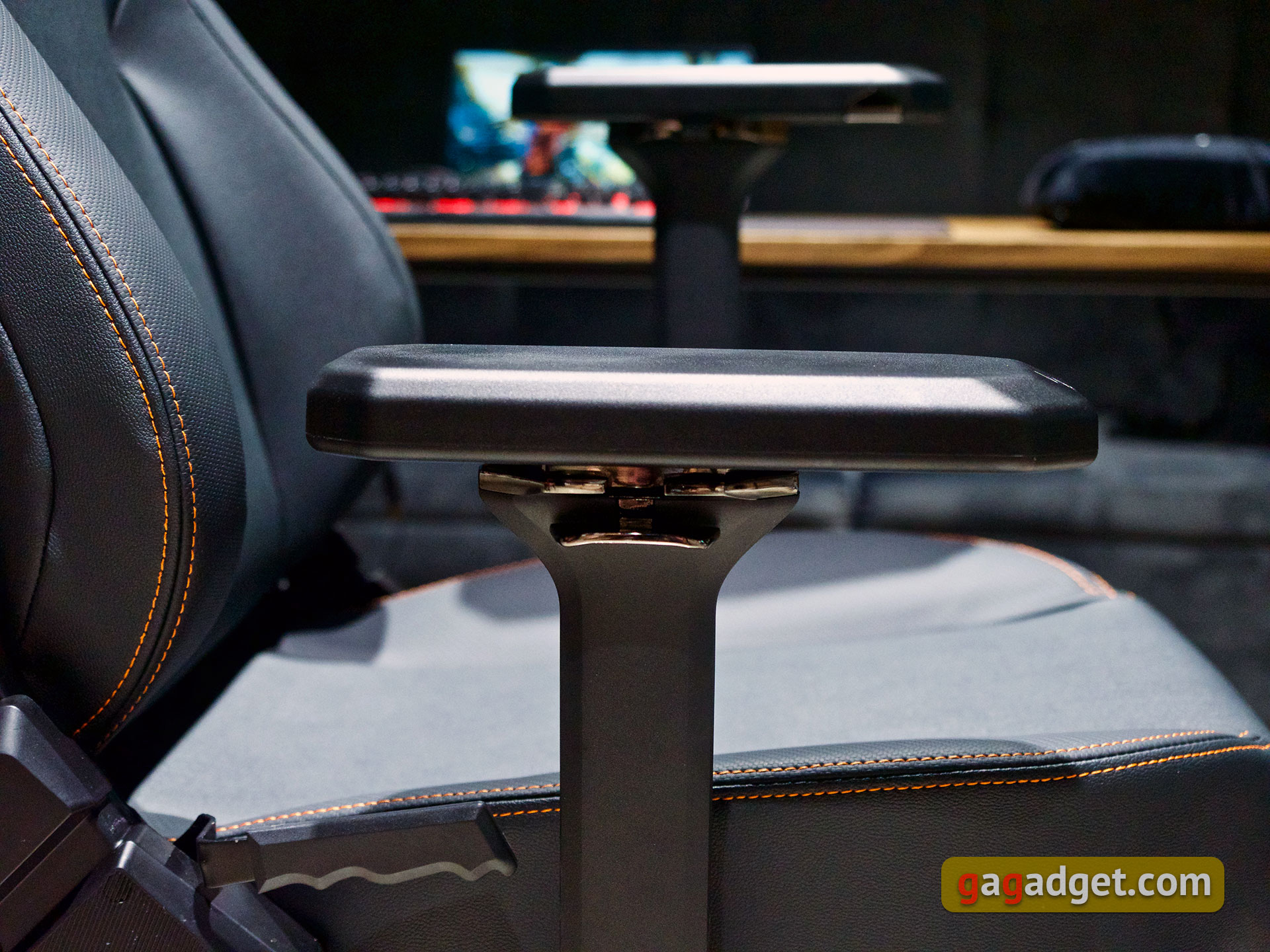 Trône pour le jeu : un examen du Anda Seat Kaiser 3 XL-35 Trône pour le jeu : un examen du Anda Seat Kaiser 3 XL-35