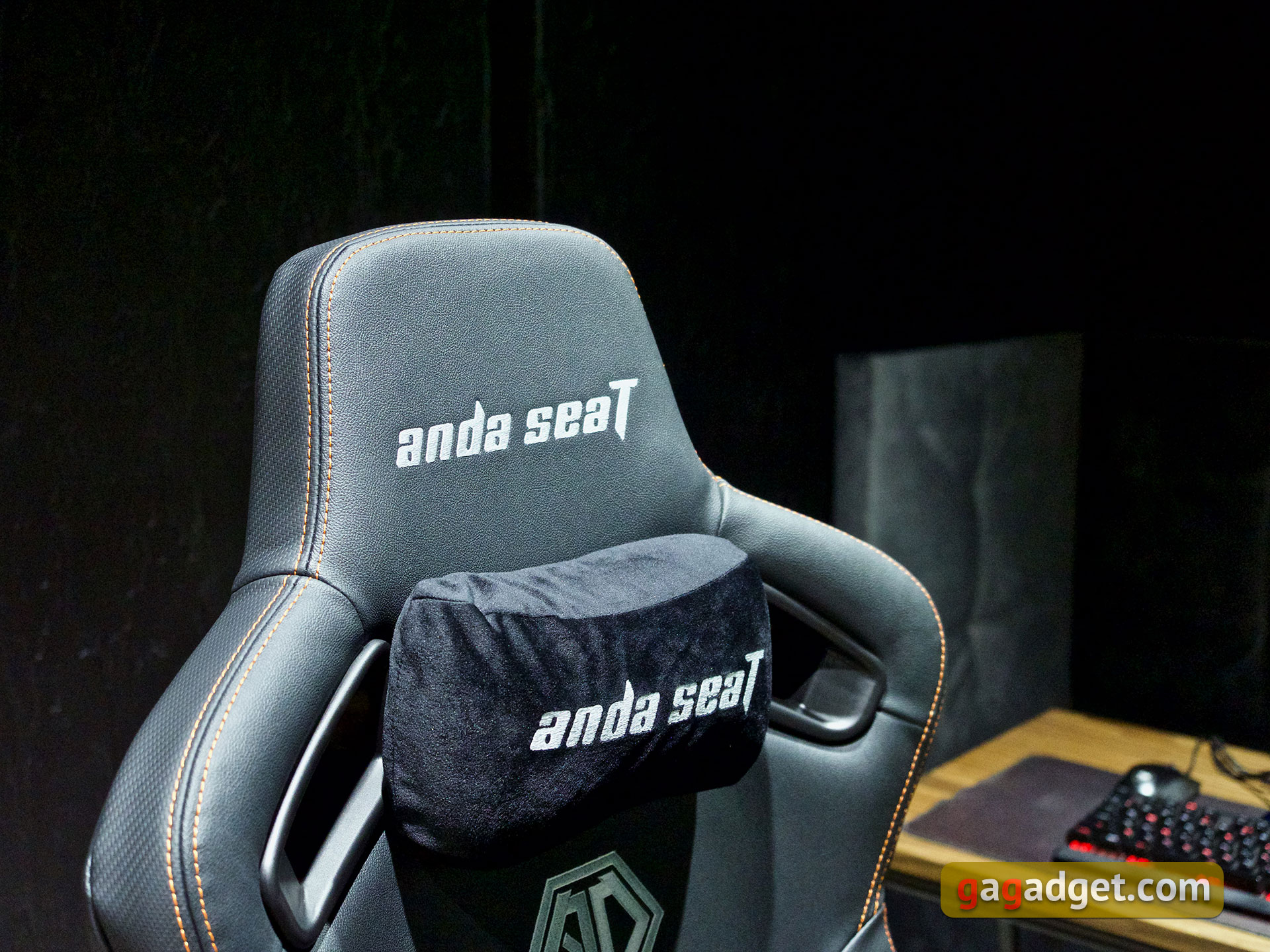 Trône pour le jeu : un examen du Anda Seat Kaiser 3 XL-50 Trône pour le jeu : un examen du Anda Seat Kaiser 3 XL-50