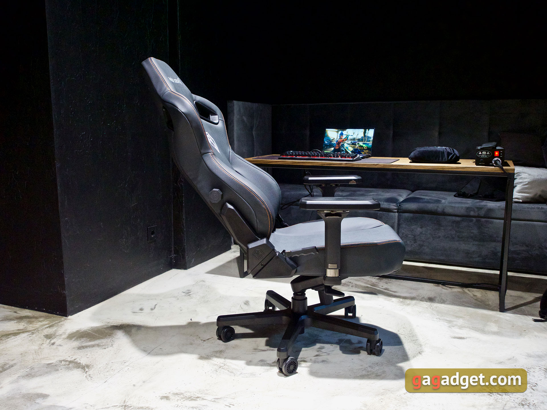 Trône pour le jeu : un examen du Anda Seat Kaiser 3 XL-55 Trône pour le jeu : un examen du Anda Seat Kaiser 3 XL-55