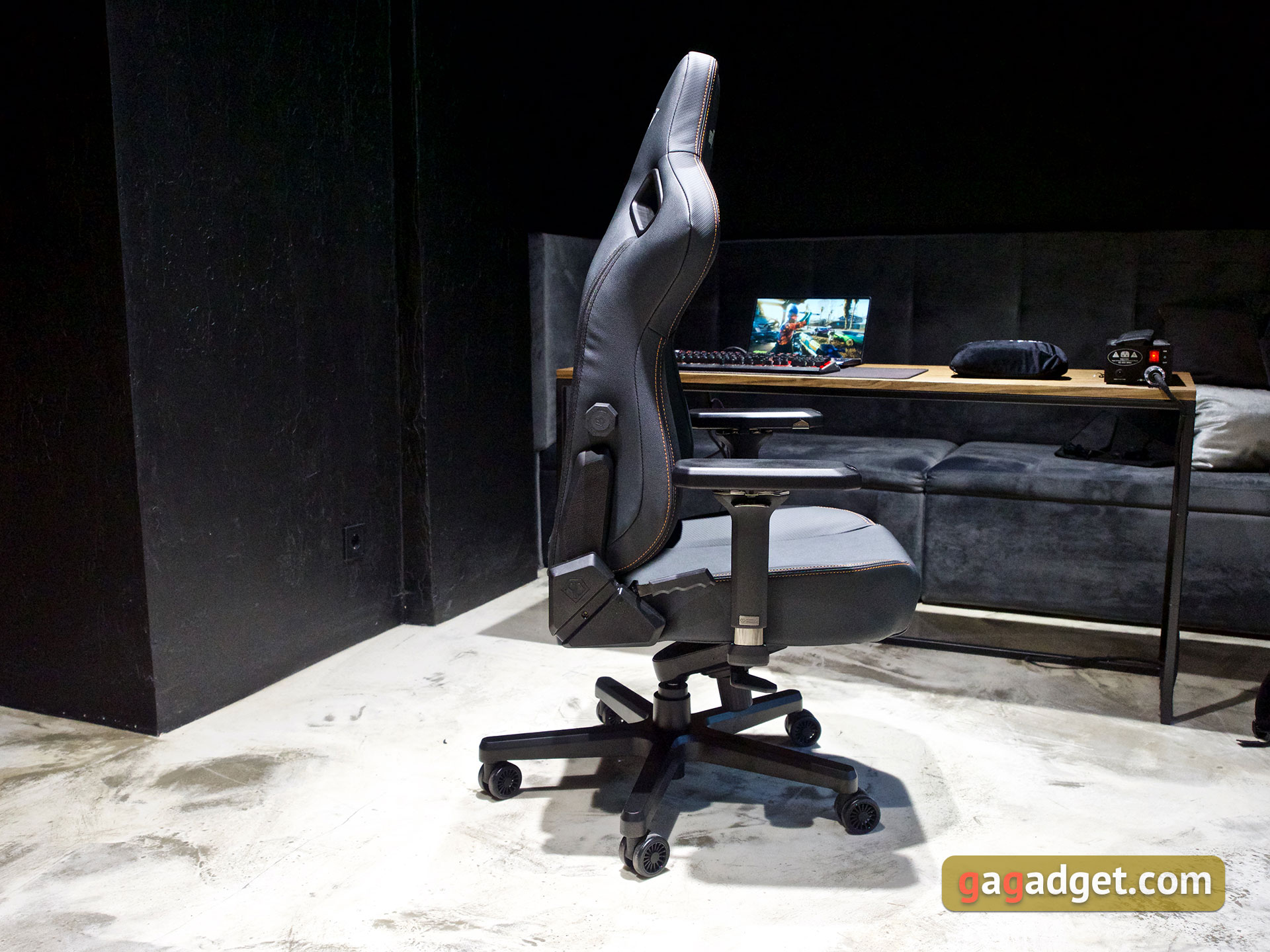 Trône pour le jeu : un examen du Anda Seat Kaiser 3 XL-57 Trône pour le jeu : un examen du Anda Seat Kaiser 3 XL-57