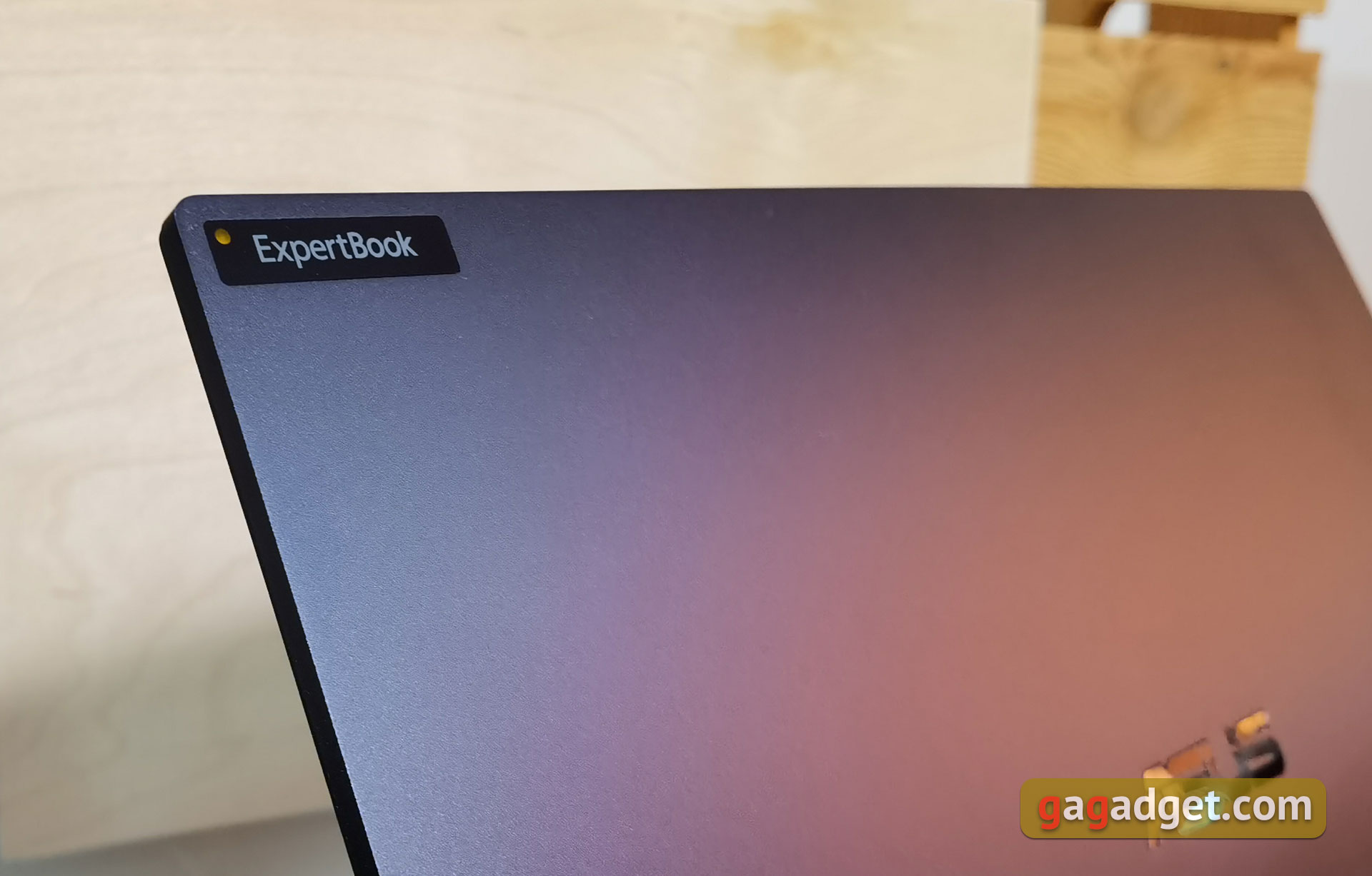 ASUS ExpertBook B5 : un ordinateur portable professionnel fiable avec une autonomie impressionnante-8 ASUS ExpertBook B5 : un ordinateur portable professionnel fiable avec une autonomie impressionnante-8