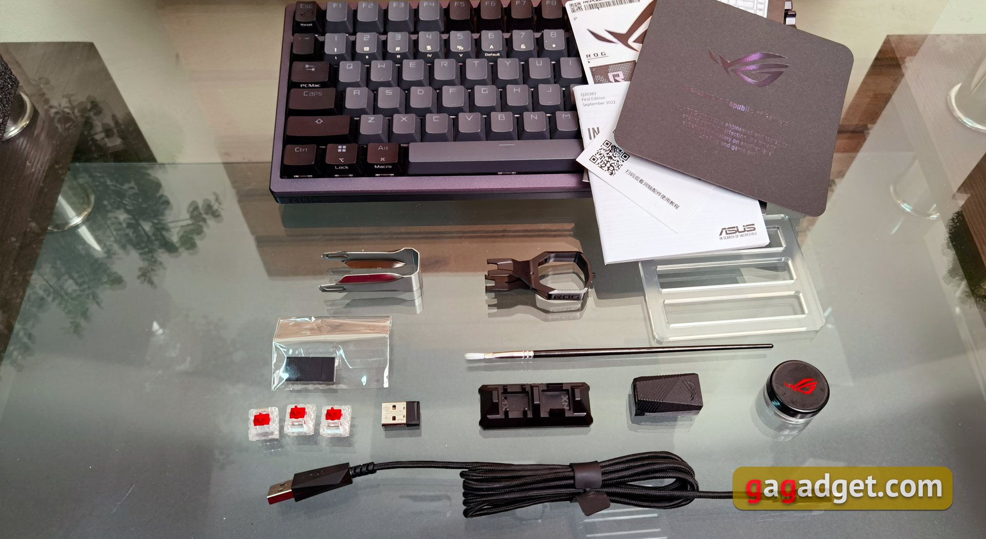 ASUS ROG Azoth : un clavier mécanique sans compromis pour les joueurs, comme vous ne vous y attendez pas-7 ASUS ROG Azoth : un clavier mécanique sans compromis pour les joueurs, comme vous ne vous y attendez pas-7