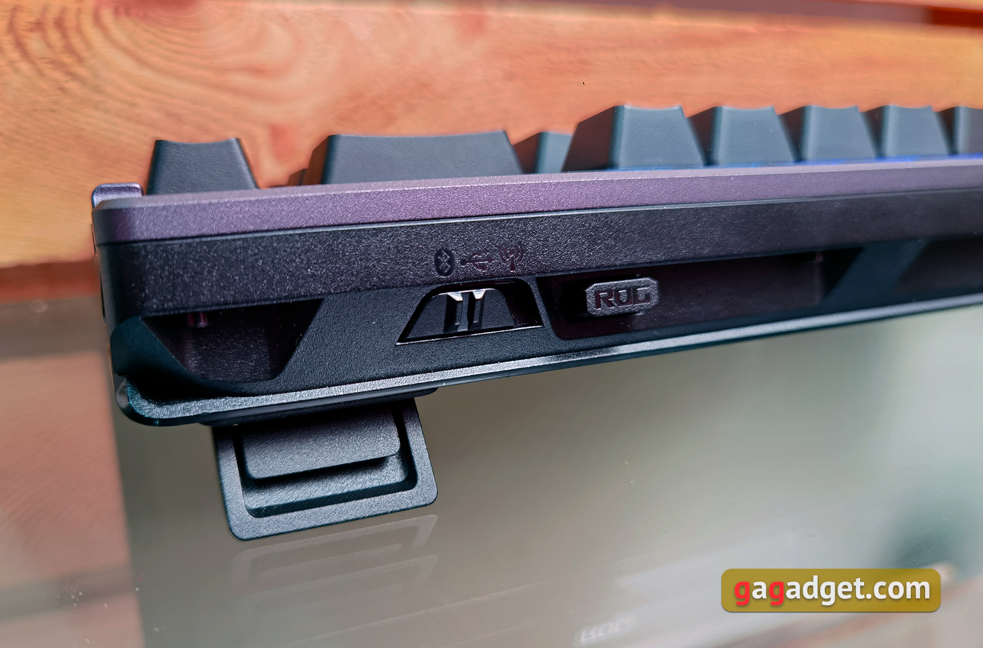 ASUS ROG Azoth : un clavier mécanique sans compromis pour les joueurs, comme vous ne vous y attendez pas-18 ASUS ROG Azoth : un clavier mécanique sans compromis pour les joueurs, comme vous ne vous y attendez pas-18