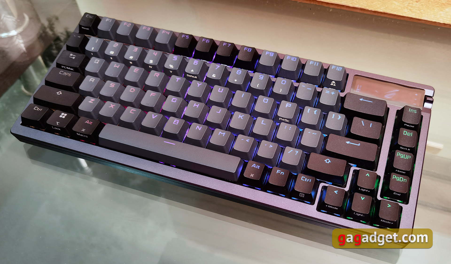 ASUS ROG Azoth : un clavier mécanique sans compromis pour les joueurs, comme vous ne vous y attendez pas-37 ASUS ROG Azoth : un clavier mécanique sans compromis pour les joueurs, comme vous ne vous y attendez pas-37