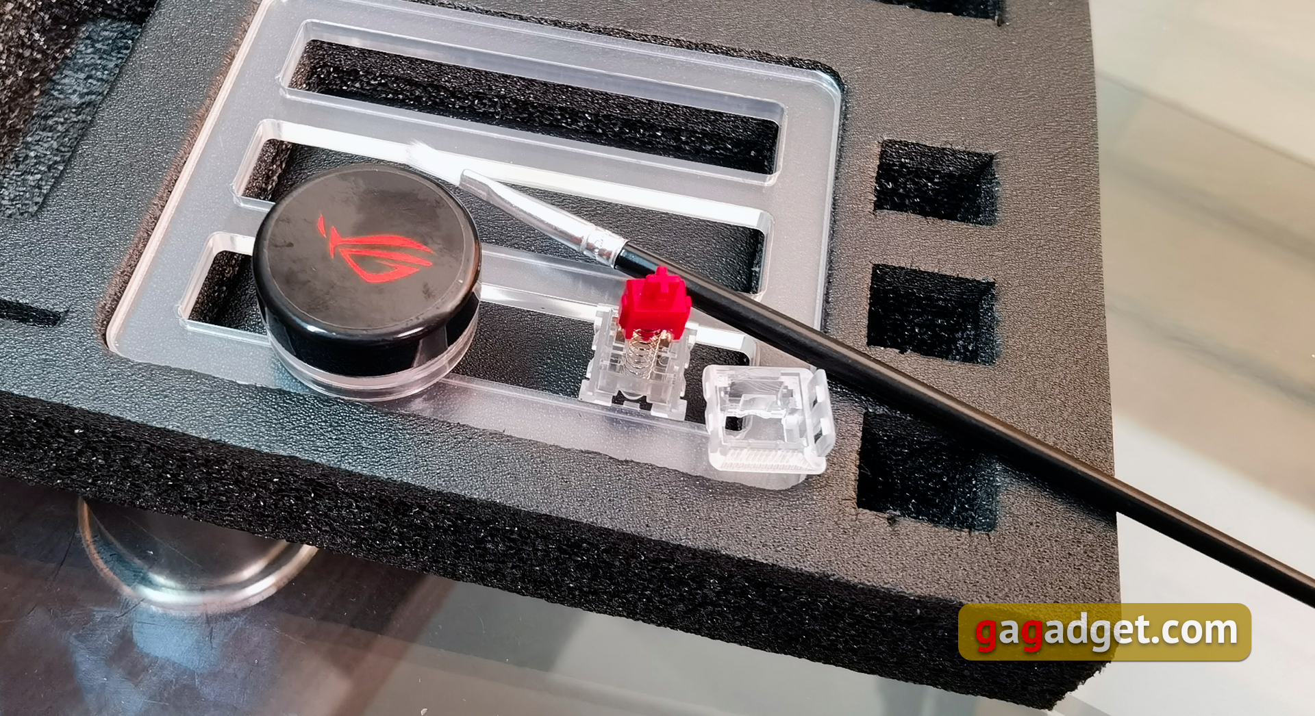 ASUS ROG Azoth : un clavier mécanique sans compromis pour les joueurs, comme vous ne vous y attendez pas-43 ASUS ROG Azoth : un clavier mécanique sans compromis pour les joueurs, comme vous ne vous y attendez pas-43