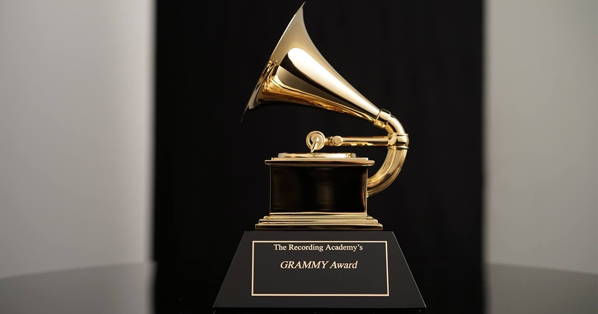 Assassin's Creed Valhalla : Dawn Of Ragnarök compositeur de la bande sonore - Stephanie Economou, remporte le premier Grammy de la meilleure bande sonore de jeu vidéo Assassin's Creed Valhalla : Dawn Of Ragnarök compositeur de la bande sonore - Stephanie Economou, remporte le premier Grammy de la meilleure bande sonore de jeu vidéo