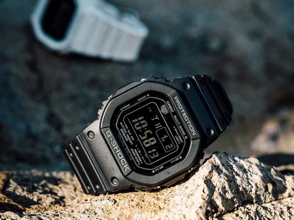 Casio G-Shock GW-5000HS-1ER Casio G-Shock GW-5000HS-1ER et GW-5000HS-7ER